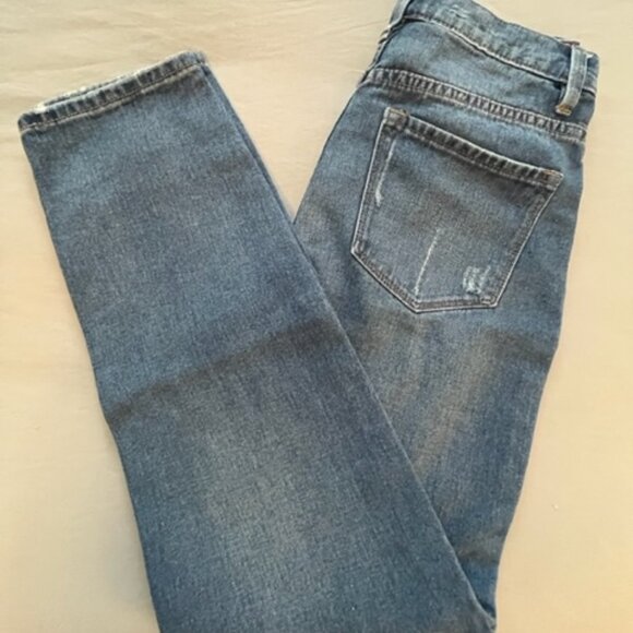 BDG Denim - ☀️BOGO☀️BDG FUN Mom High Rise Jean Medium Wash